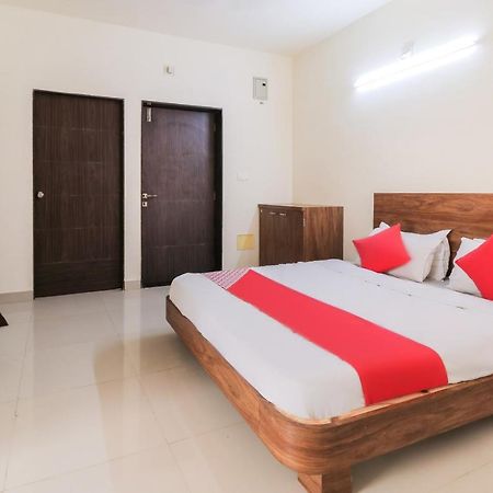 Oyo 63903 Hotel Shree Ram Villa ทวารกา ภายนอก รูปภาพ
