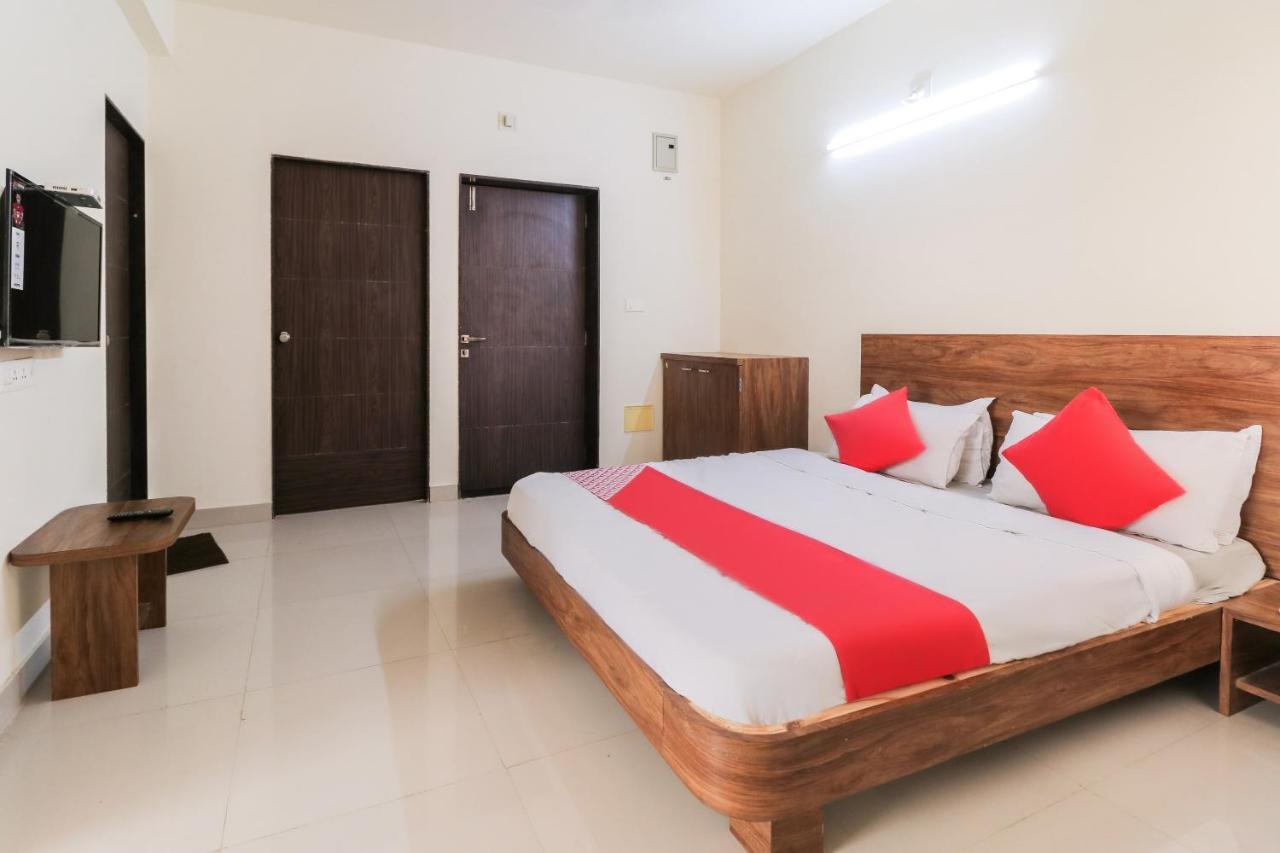 Oyo 63903 Hotel Shree Ram Villa ทวารกา ภายนอก รูปภาพ