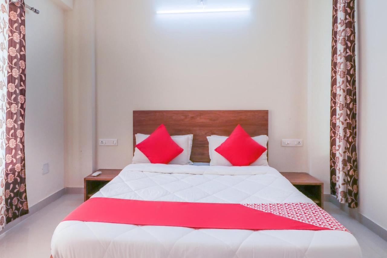 Oyo 63903 Hotel Shree Ram Villa ทวารกา ภายนอก รูปภาพ