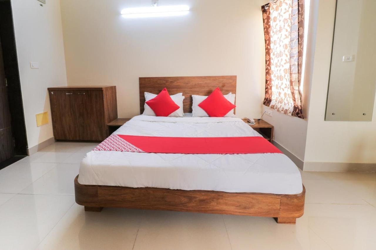 Oyo 63903 Hotel Shree Ram Villa ทวารกา ภายนอก รูปภาพ